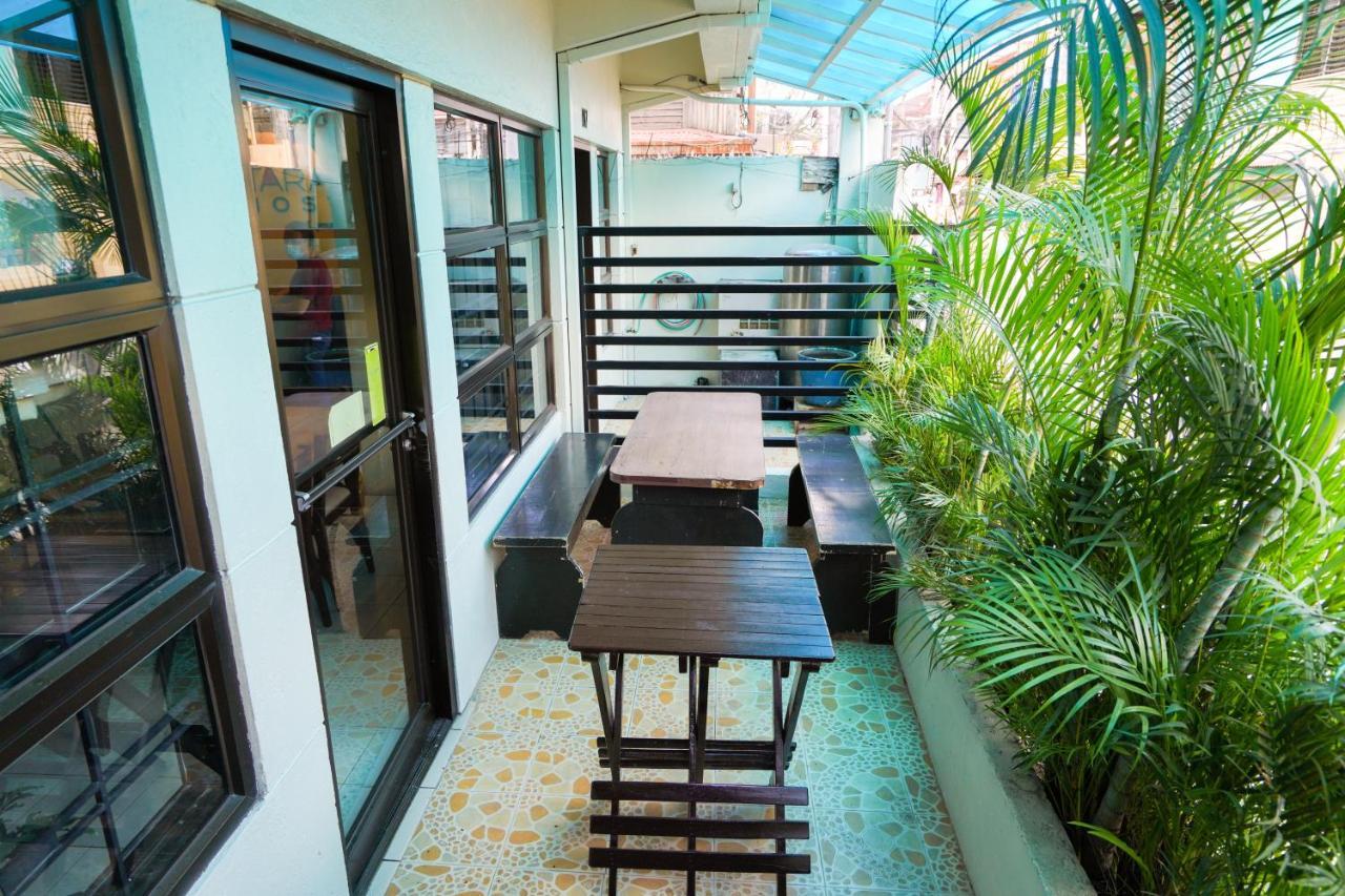 Tarasa Hostel Pasay Exterior photo