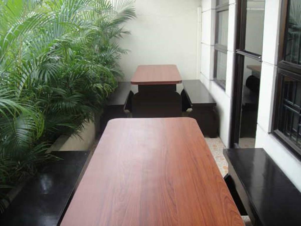 Tarasa Hostel Pasay Exterior photo