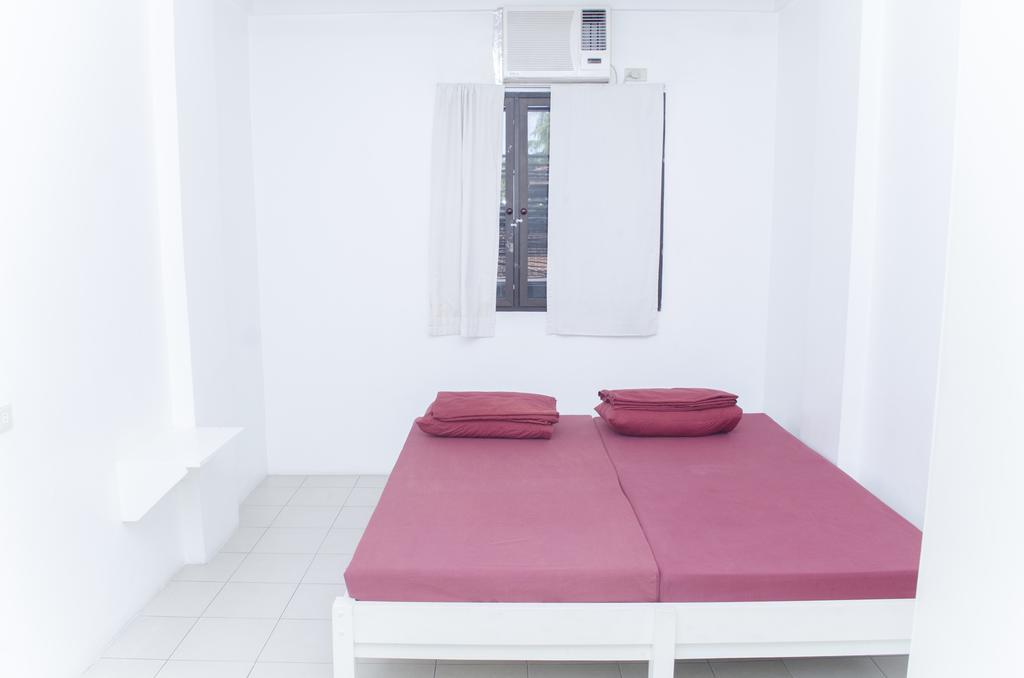 Tarasa Hostel Pasay Exterior photo